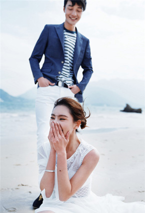 �������L